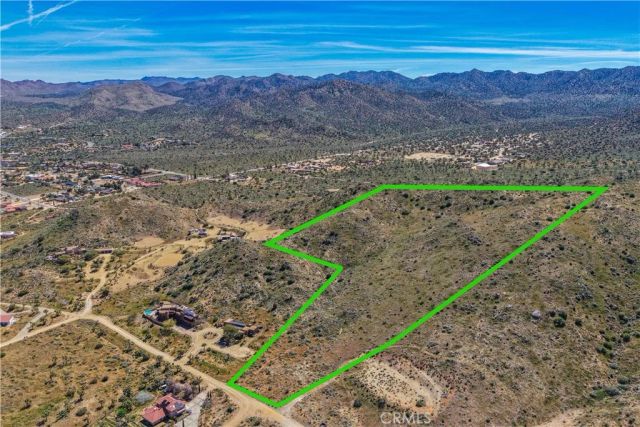 58215 Santa Barbara, Yucca Valley, CA 92284