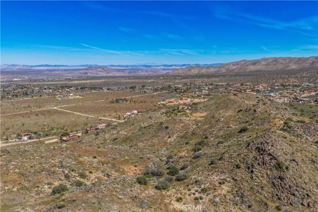 58215 Santa Barbara, Yucca Valley, CA 92284