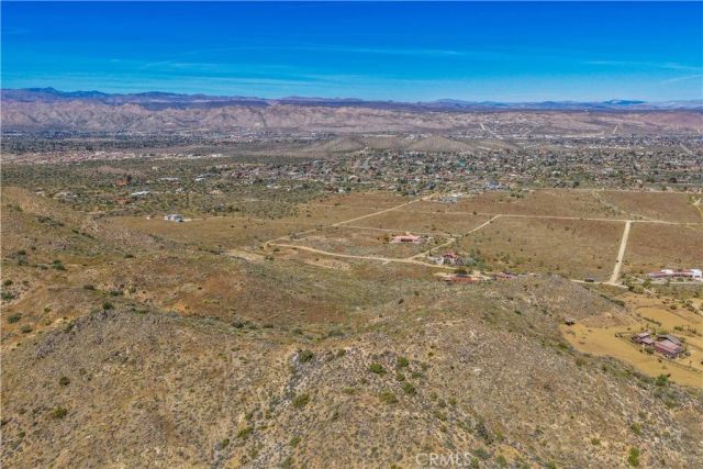 58215 Santa Barbara, Yucca Valley, CA 92284