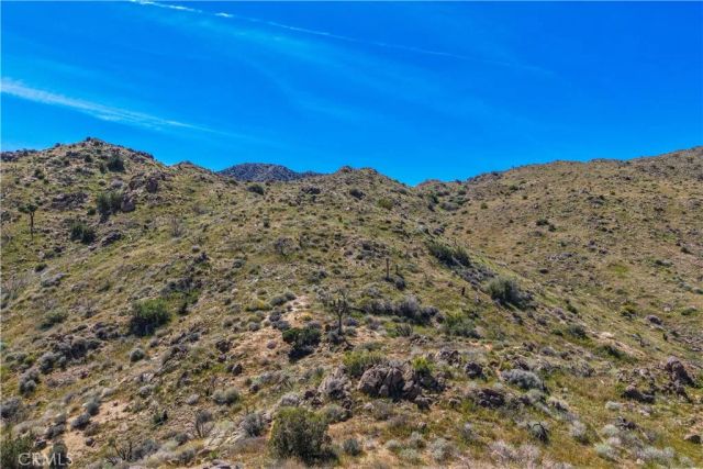 58215 Santa Barbara, Yucca Valley, CA 92284