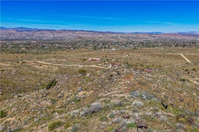 58215 Santa Barbara, Yucca Valley, CA 92284