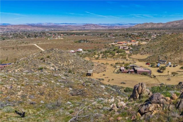 58215 Santa Barbara, Yucca Valley, CA 92284