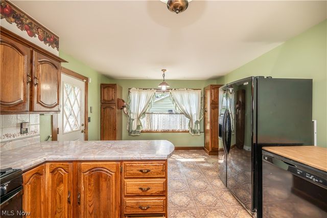 644 Southern Boulevard NW, Warren, OH 44485