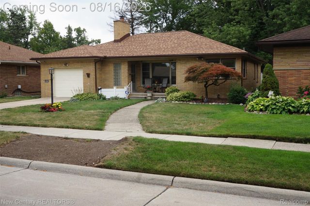 12831 Northfield Boulevard, Oak Park, MI 48237