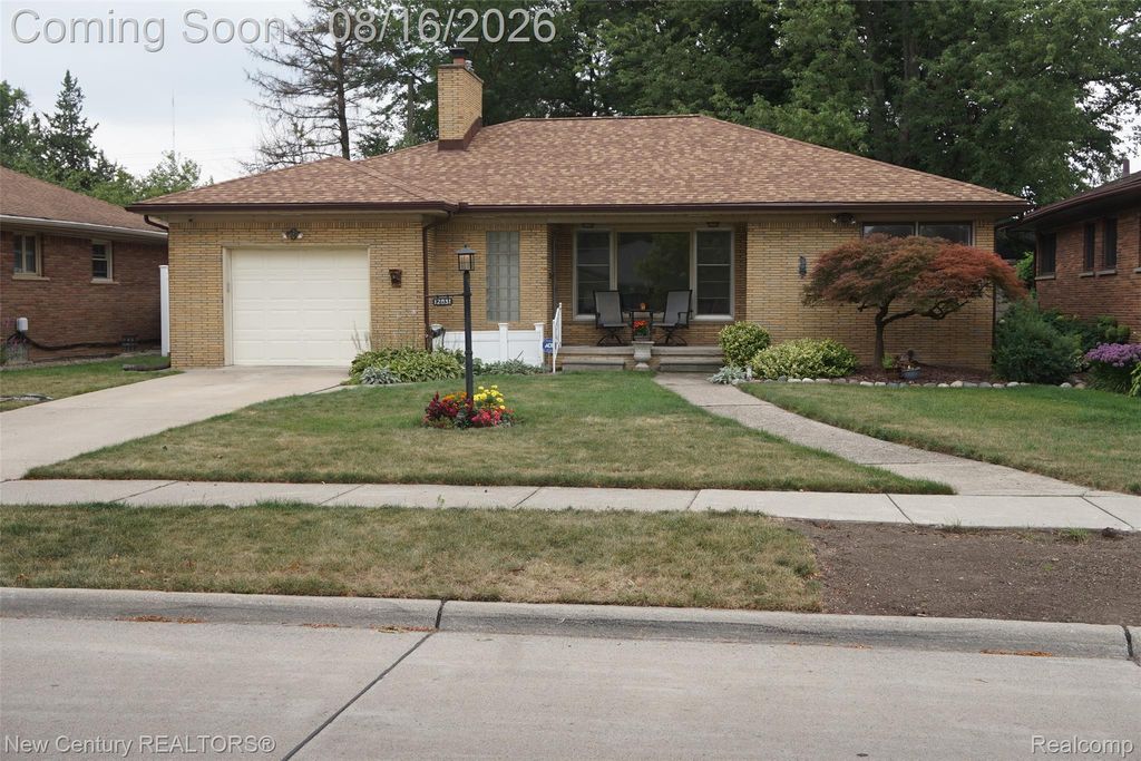 12831 Northfield Boulevard, Oak Park, MI 48237