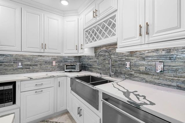 2343 GLENMORE CIRCLE, Sun City Center, FL 33573