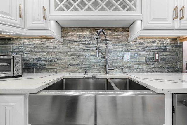 2343 GLENMORE CIRCLE, Sun City Center, FL 33573