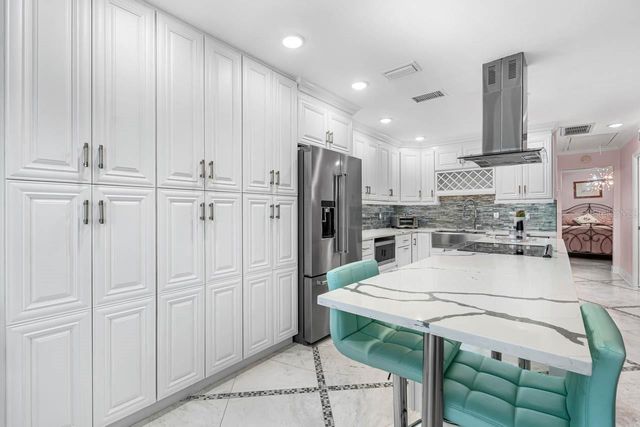 2343 GLENMORE CIRCLE, Sun City Center, FL 33573