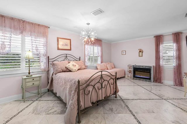 2343 GLENMORE CIRCLE, Sun City Center, FL 33573