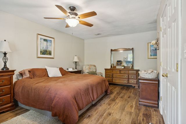 860 Golden Hollow Rd, Dixon Springs, TN 37057