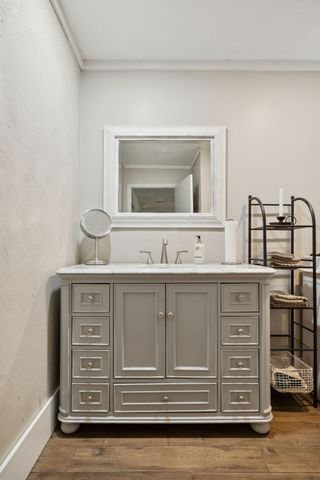 860 Golden Hollow Rd, Dixon Springs, TN 37057