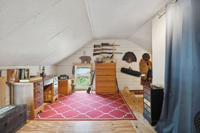 860 Golden Hollow Rd, Dixon Springs, TN 37057