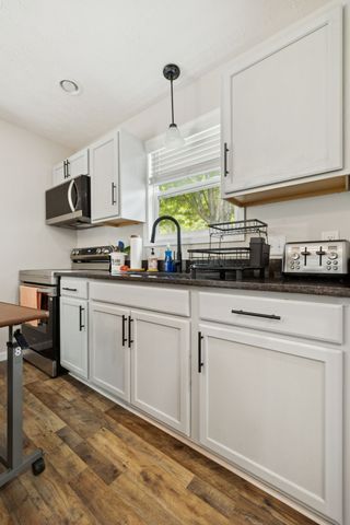 860 Golden Hollow Rd, Dixon Springs, TN 37057