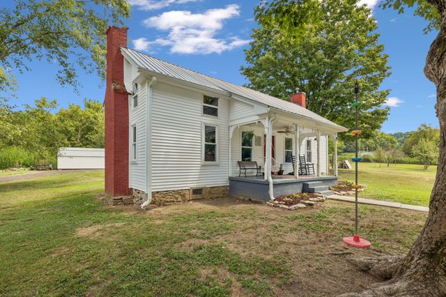 860 Golden Hollow Rd, Dixon Springs, TN 37057