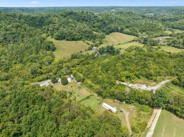 860 Golden Hollow Rd, Dixon Springs, TN 37057