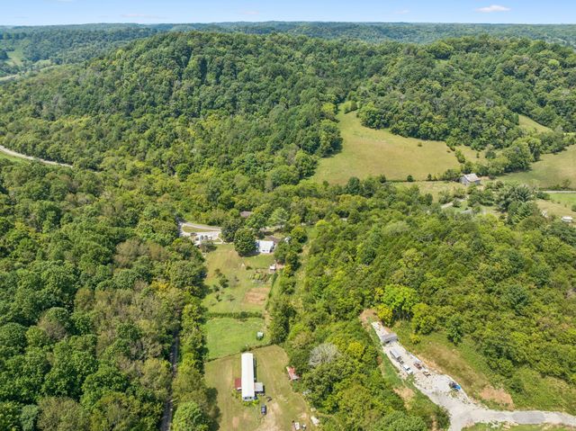 860 Golden Hollow Rd, Dixon Springs, TN 37057