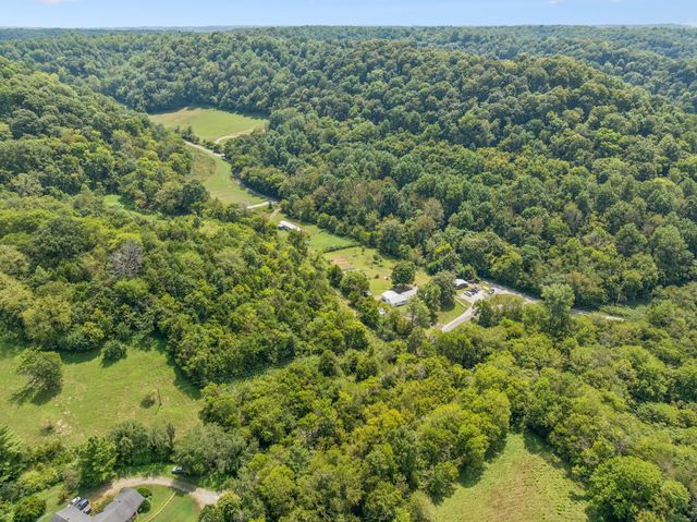 860 Golden Hollow Rd, Dixon Springs, TN 37057