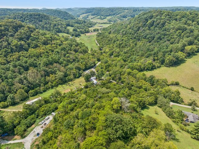 860 Golden Hollow Rd, Dixon Springs, TN 37057