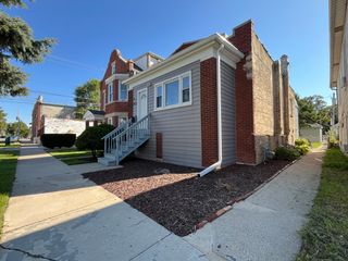 2613 Highland Avenue, Berwyn, IL 60402
