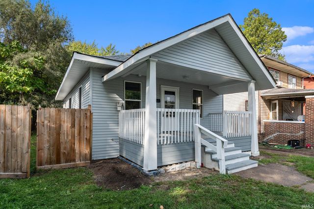 901 Lawndale Street, South Bend, IN 46628