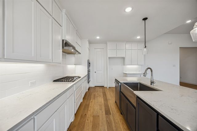 1208 Manor Creek Way, Mansfield, TX 76063