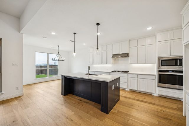 1208 Manor Creek Way, Mansfield, TX 76063