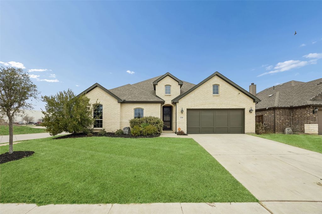 1208 Manor Creek Way, Mansfield, TX 76063