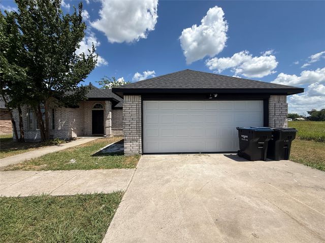 298 Lone Star Drive, Crandall, TX 75114