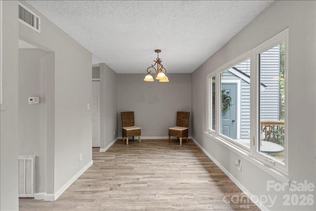 6610 Point Comfort Lane, Charlotte, NC 28226