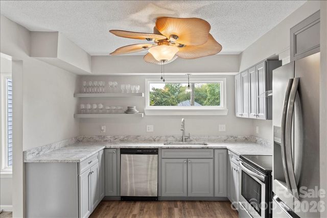 6610 Point Comfort Lane, Charlotte, NC 28226