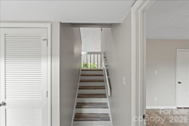 6610 Point Comfort Lane, Charlotte, NC 28226