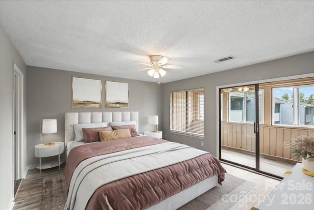 6610 Point Comfort Lane, Charlotte, NC 28226