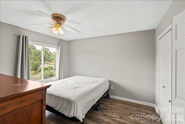 6610 Point Comfort Lane, Charlotte, NC 28226