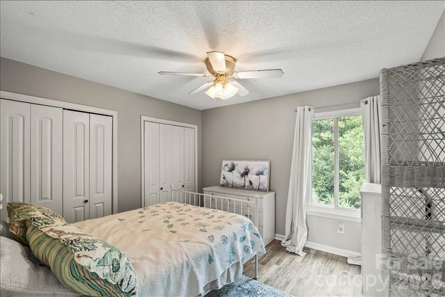 6610 Point Comfort Lane, Charlotte, NC 28226