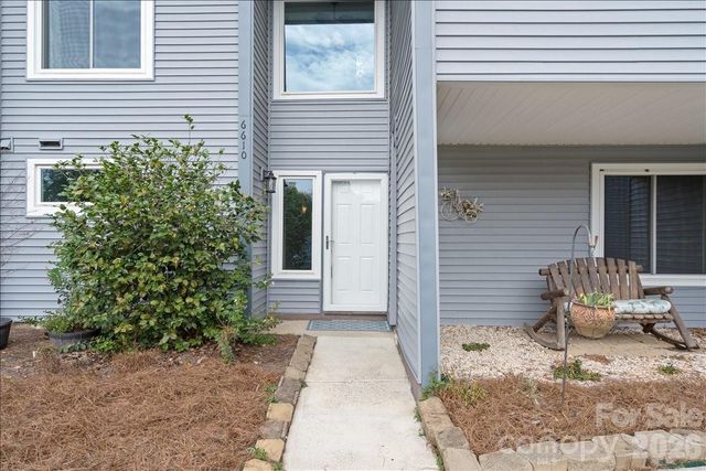 6610 Point Comfort Lane, Charlotte, NC 28226