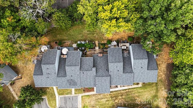 6610 Point Comfort Lane, Charlotte, NC 28226