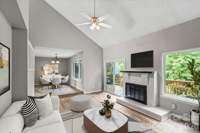 6610 Point Comfort Lane, Charlotte, NC 28226