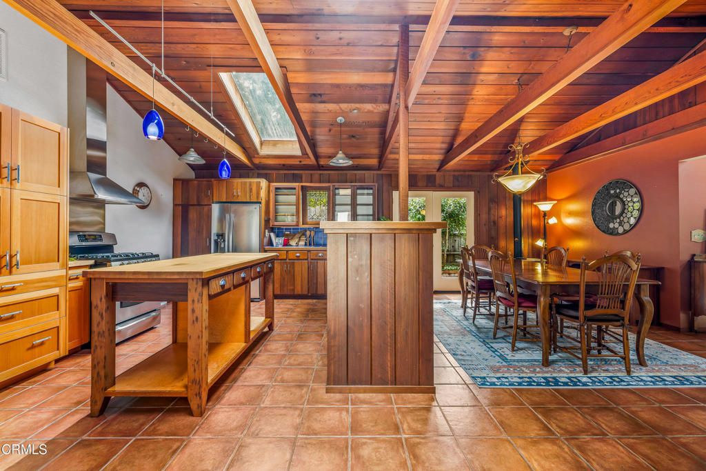 Image 15 of property listing at 32450 Simpson Lane, Fort Bragg, CA 95437