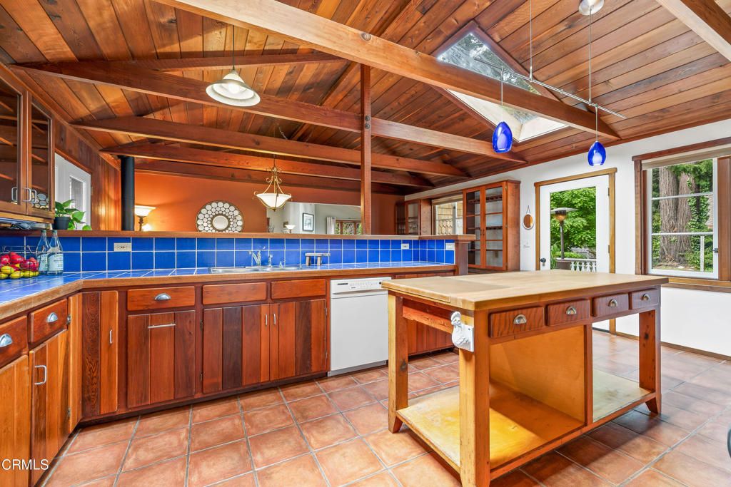 Image 16 of property listing at 32450 Simpson Lane, Fort Bragg, CA 95437