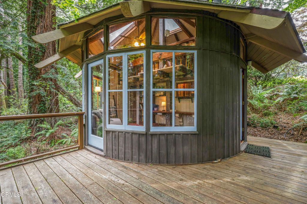 Image 28 of property listing at 32450 Simpson Lane, Fort Bragg, CA 95437