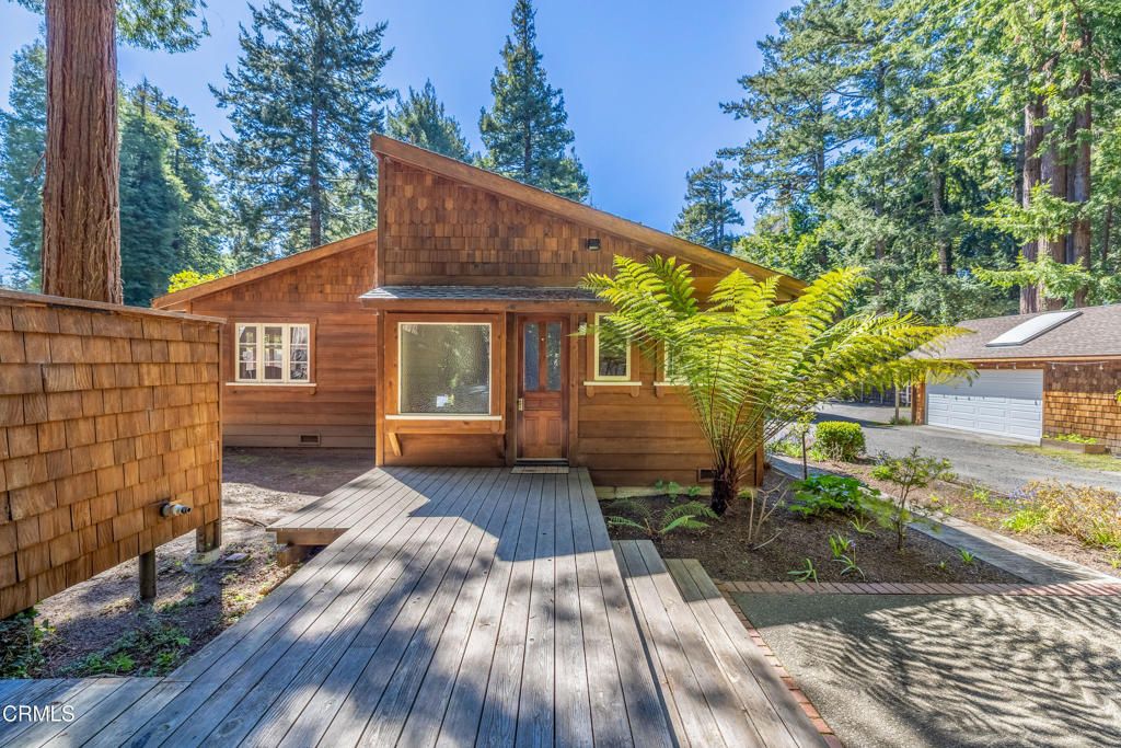 Image 37 of property listing at 32450 Simpson Lane, Fort Bragg, CA 95437