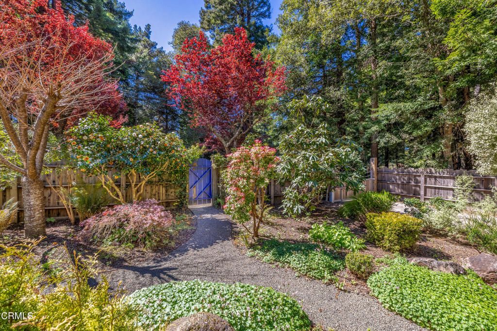 Image 53 of property listing at 32450 Simpson Lane, Fort Bragg, CA 95437