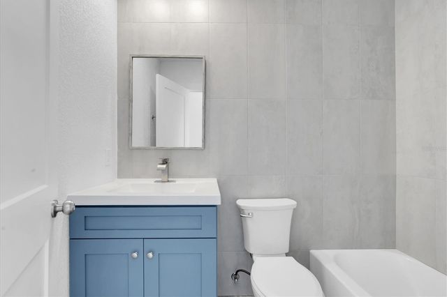 119 147TH AVENUE E, Madeira Beach, FL 33708