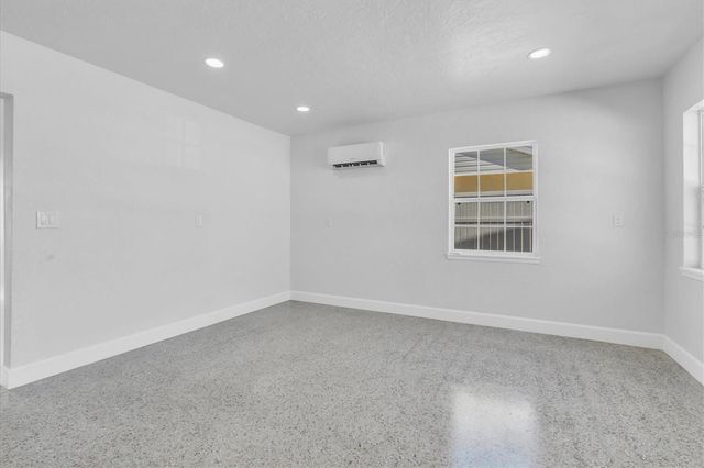 119 147TH AVENUE E, Madeira Beach, FL 33708