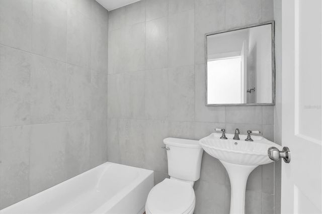 119 147TH AVENUE E, Madeira Beach, FL 33708