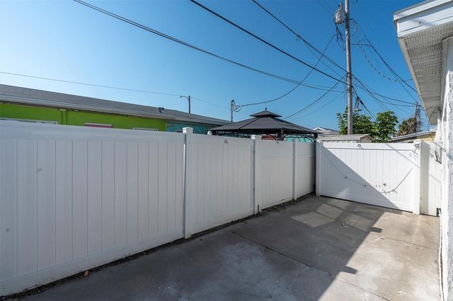 119 147TH AVENUE E, Madeira Beach, FL 33708