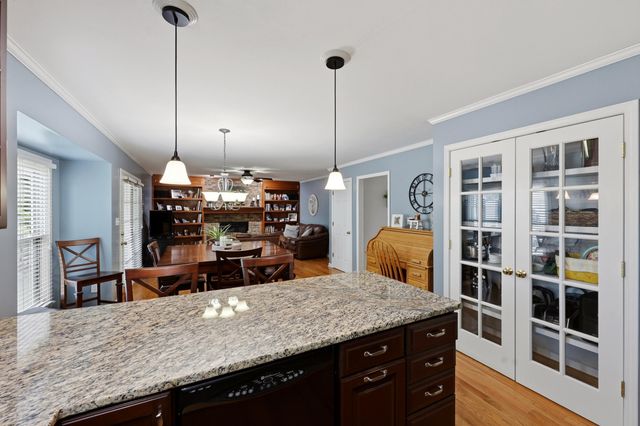 525 Woodstream Court, Lexington, KY 40515
