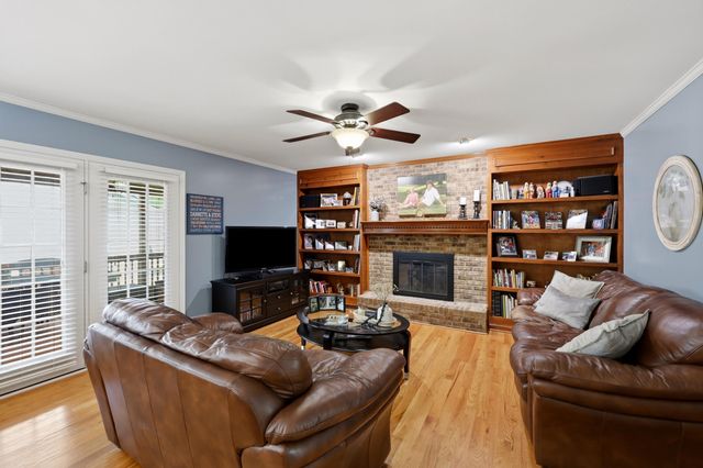 525 Woodstream Court, Lexington, KY 40515