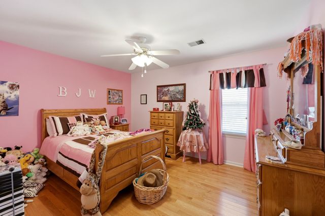 525 Woodstream Court, Lexington, KY 40515