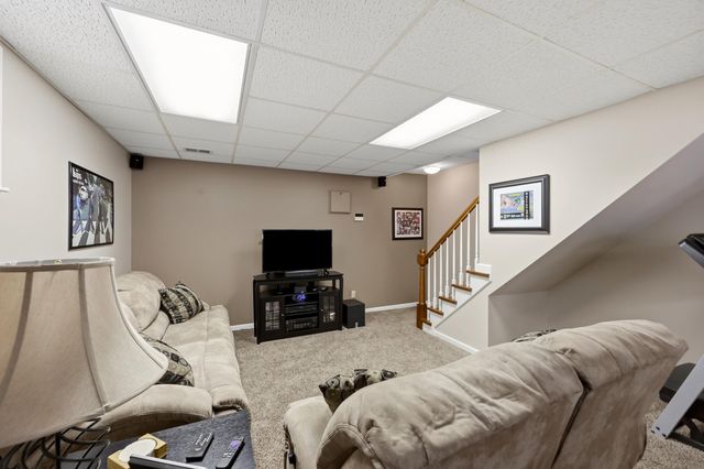 525 Woodstream Court, Lexington, KY 40515